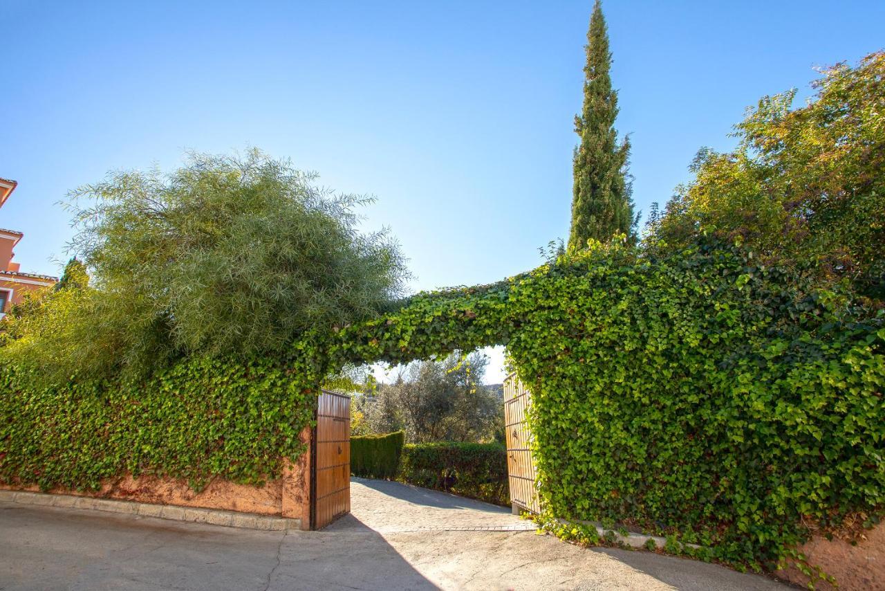 Casa Flores Con Piscina Interior Climatizada Alcaucin Bagian luar foto