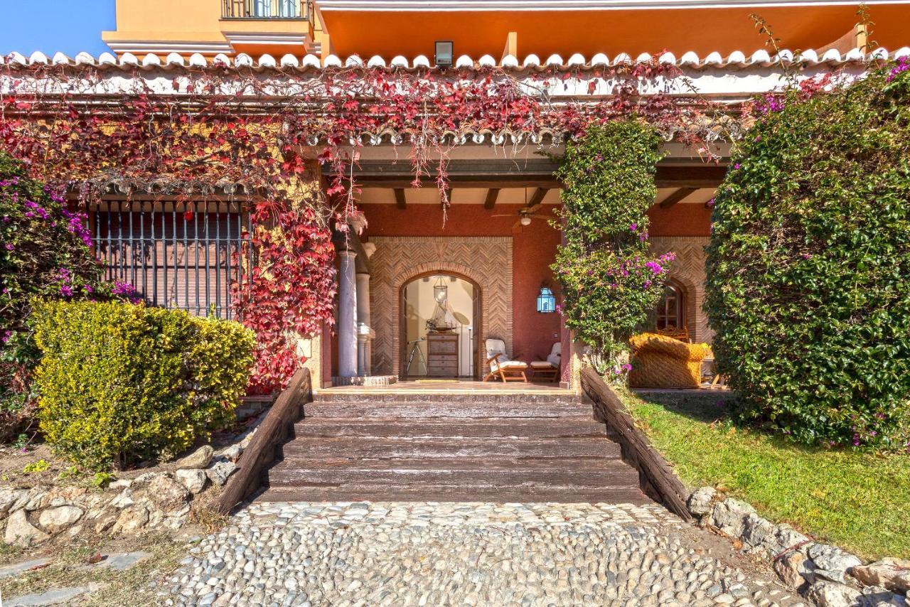 Casa Flores Con Piscina Interior Climatizada Alcaucin Bagian luar foto