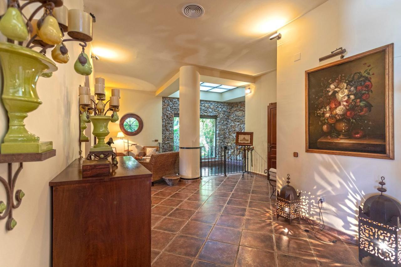 Casa Flores Con Piscina Interior Climatizada Alcaucin Bagian luar foto